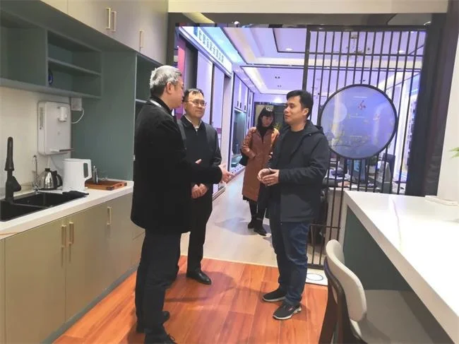 市委统战部到壮象调研